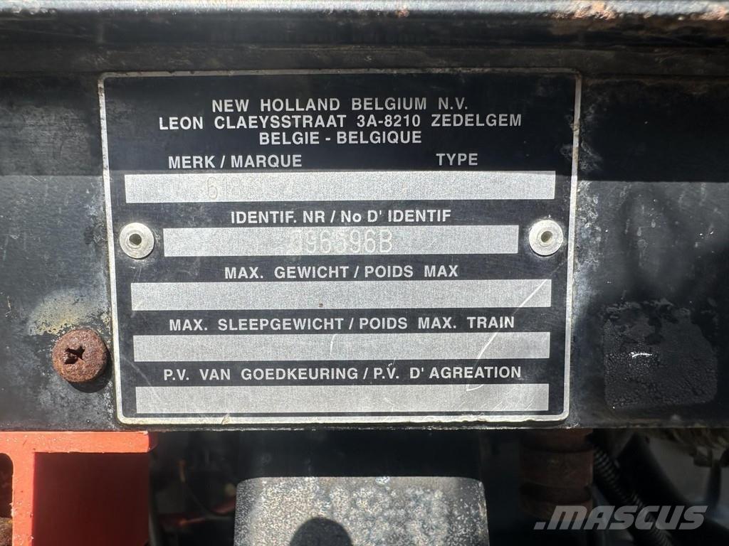 New Holland TS 90 트랙터