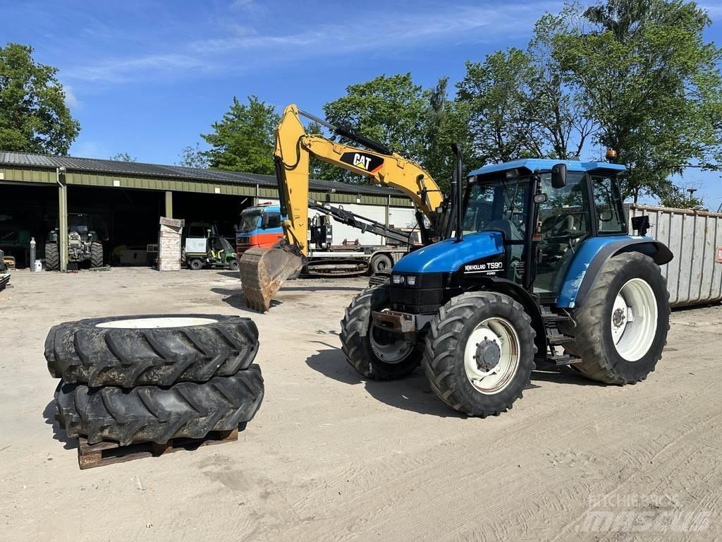 New Holland TS 90 트랙터