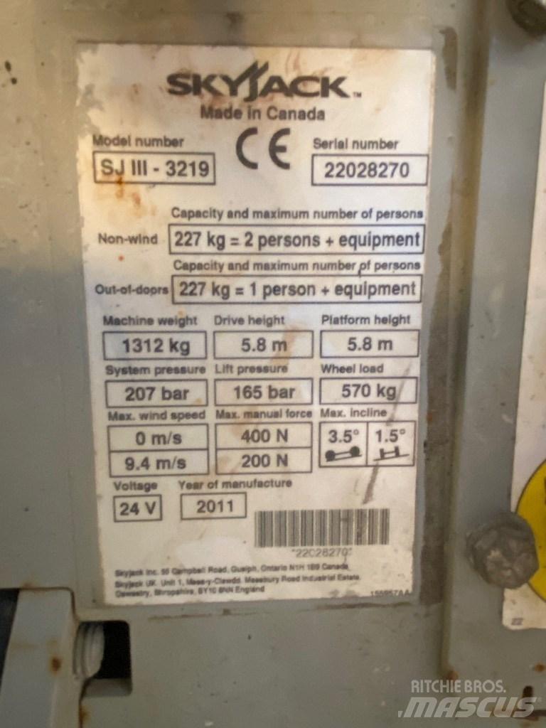 SkyJack SJ 3219 가위형 리프트