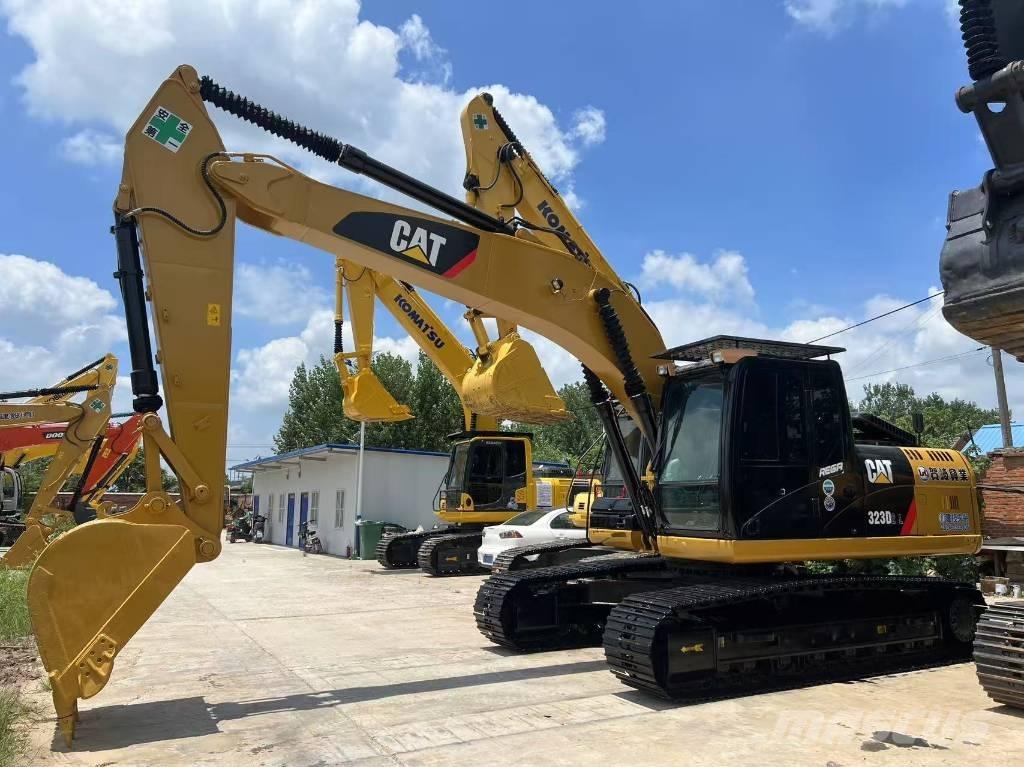 CAT 323DL 대형 굴삭기 29톤 이상