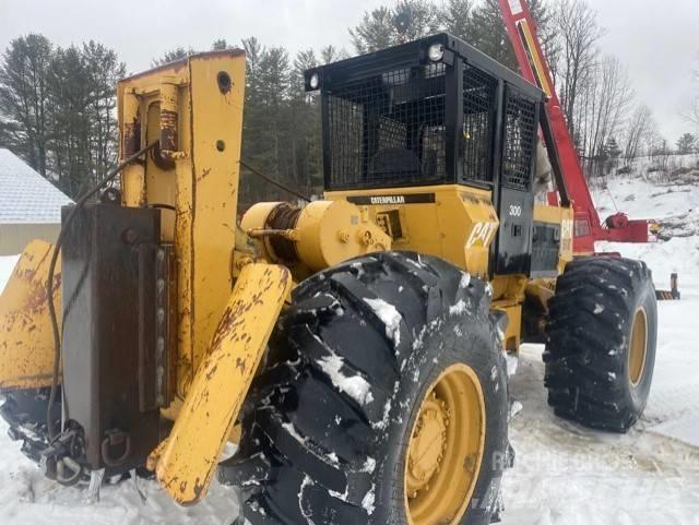 CAT 518 C 목재스키더