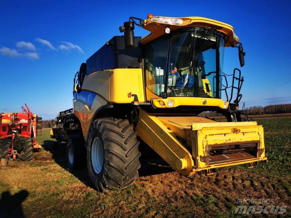 New Holland CX 8080 콤바인 수확기
