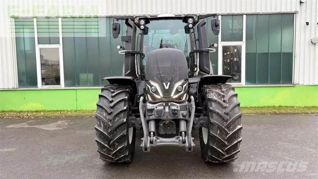 Valtra q 285 트랙터