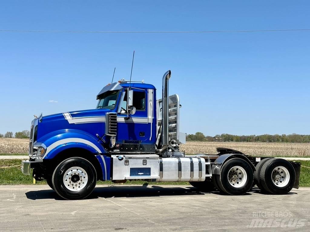 Mack Titan TD 713 기타 트럭