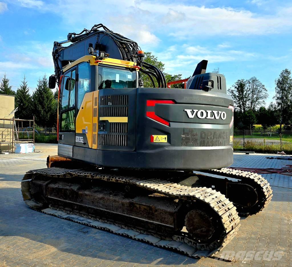 Volvo ECR 235 EL 대형 굴삭기 29톤 이상