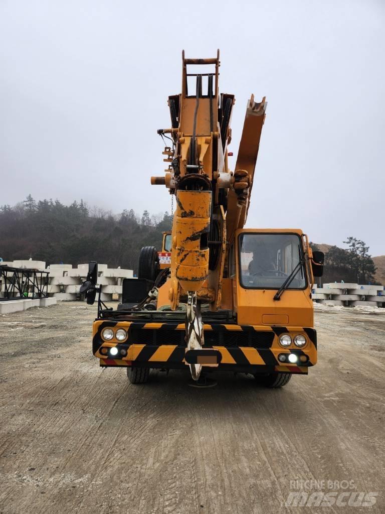 Hyundai HC 50 A/T 크레인