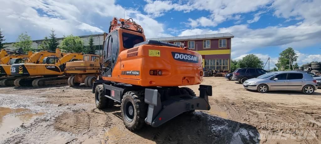 Doosan DX 160 W  휠 굴삭기