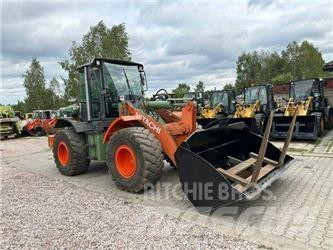 Hitachi ZW 150  휠로우더