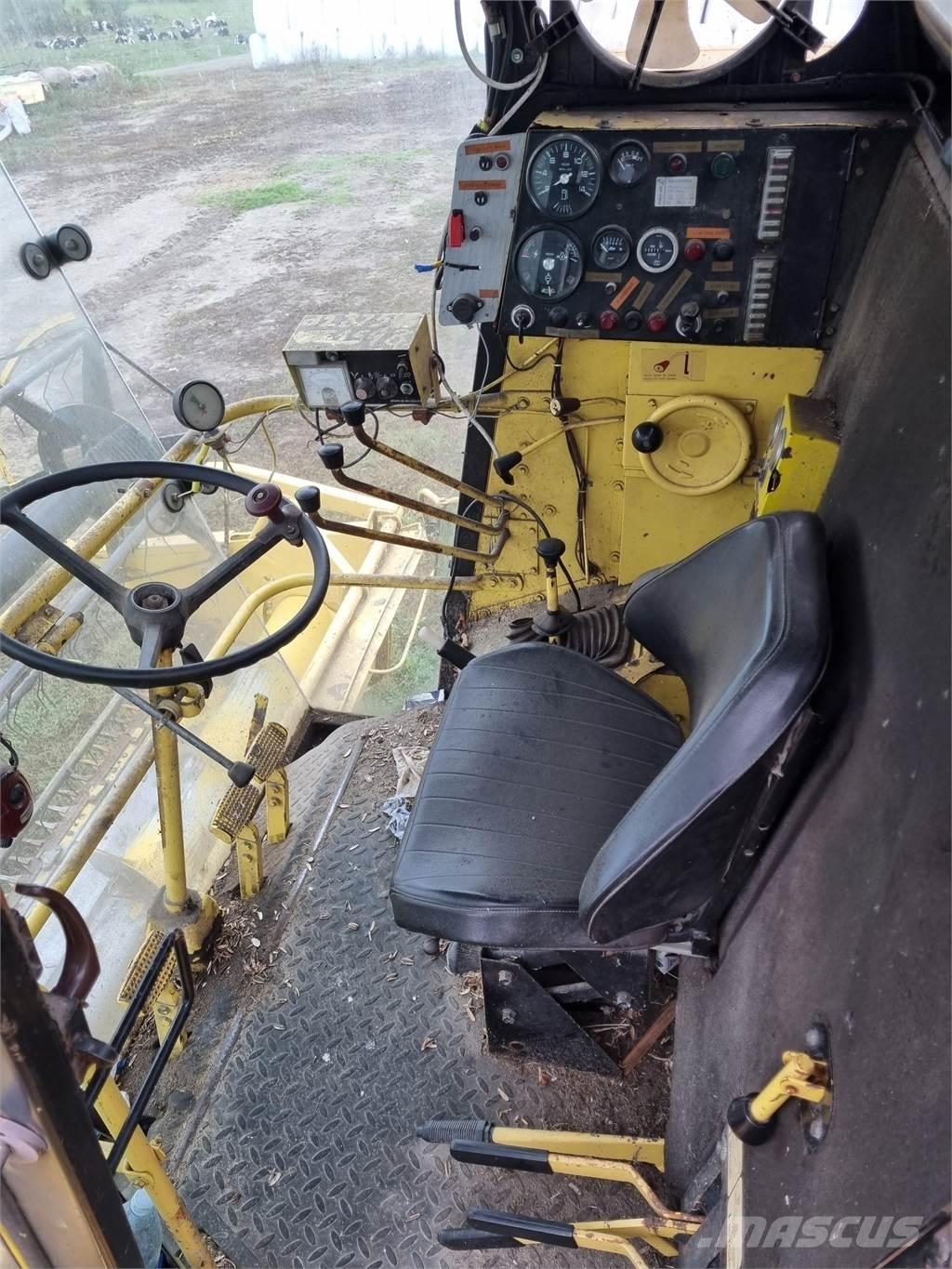 New Holland 8050 콤바인 수확기