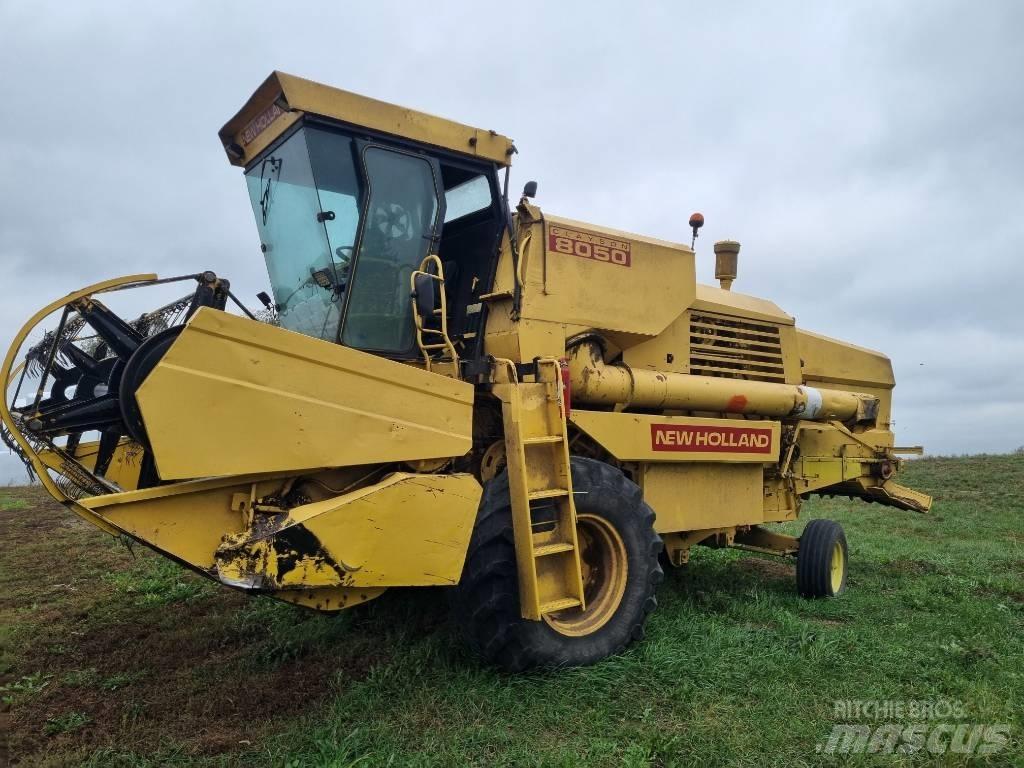 New Holland 8050 콤바인 수확기