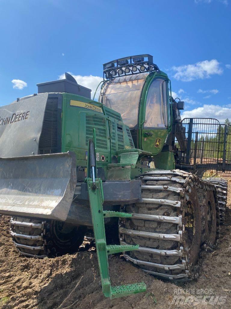 John Deere 1910G 원목 포워더