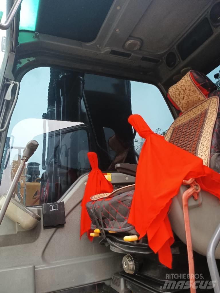 Volvo EC 210 중형굴삭기 7톤-28톤