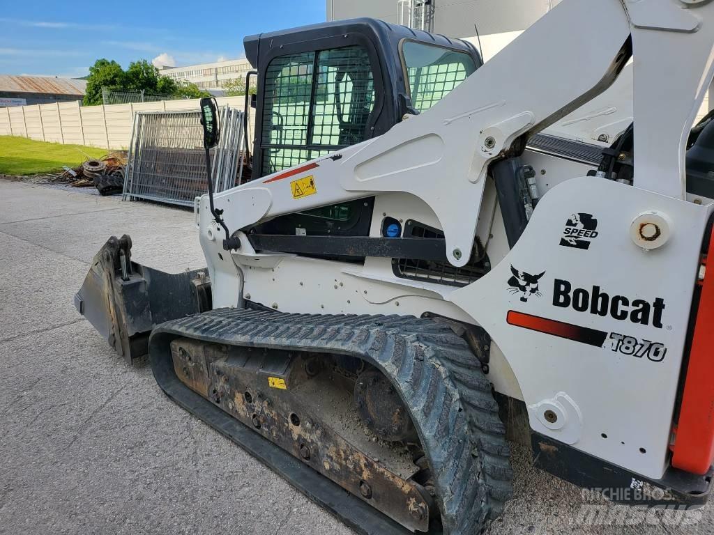 Bobcat T870  스키드로더