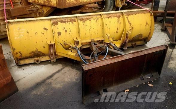  Skid Steer Snow Plow 제설 블레이드 및 제설기