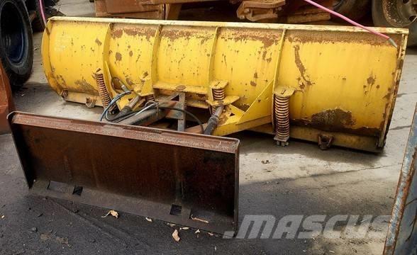  Skid Steer Snow Plow 제설 블레이드 및 제설기