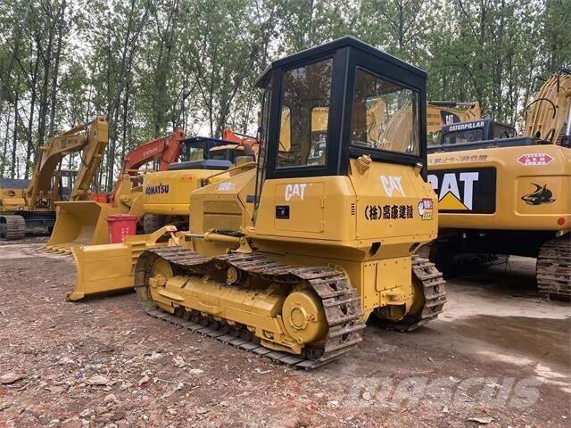 CAT D5G 크롤러 도저