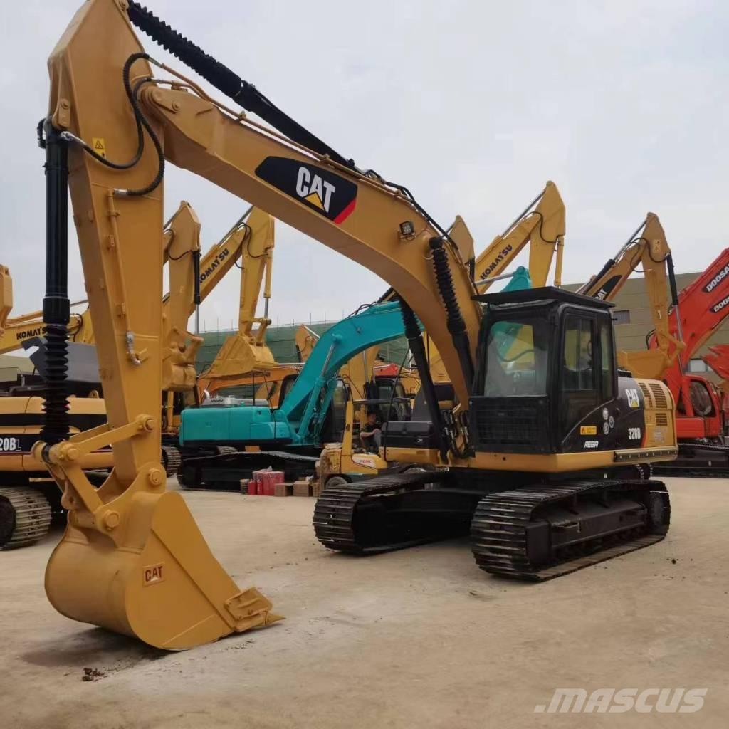 CAT 320 D 대형 굴삭기 29톤 이상