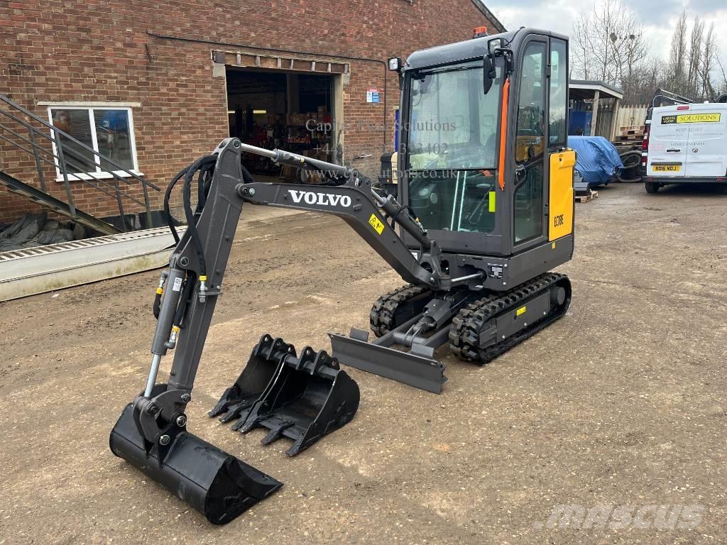 Volvo EC 18 E 소형 굴삭기 7톤 미만