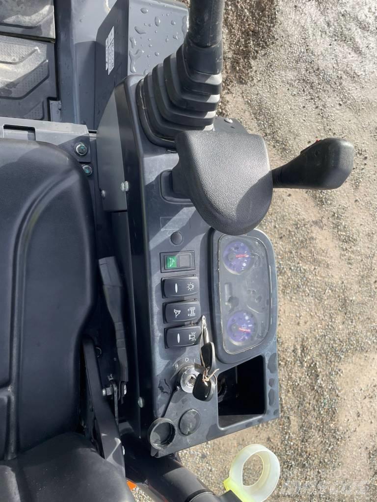 Doosan DX20z 소형 굴삭기 7톤 미만