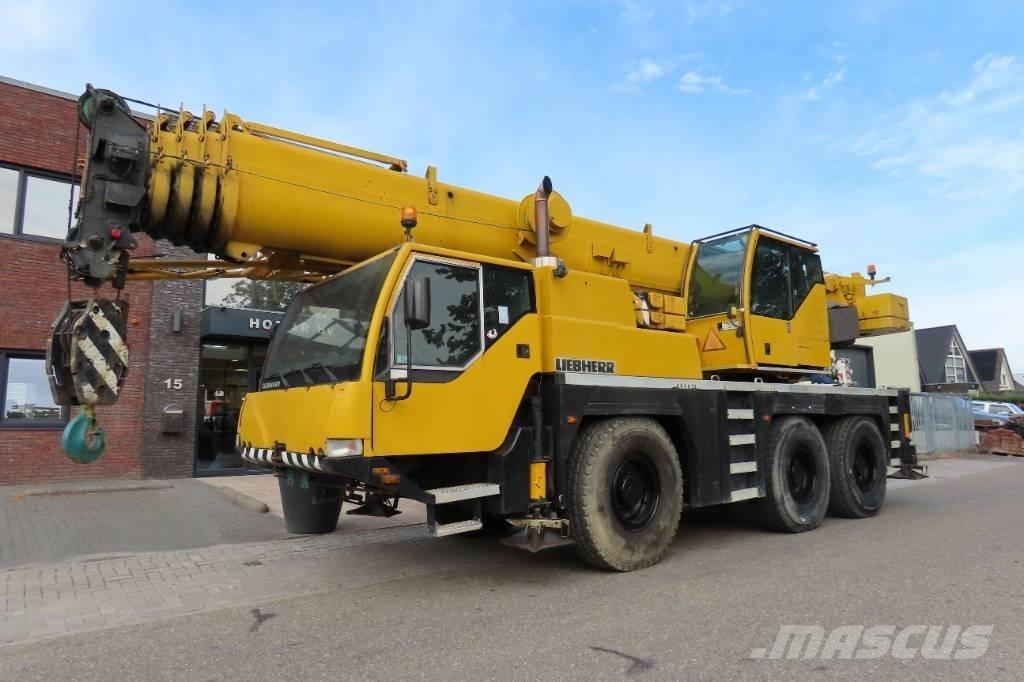 Liebherr LTM 1055-1 A/T 크레인