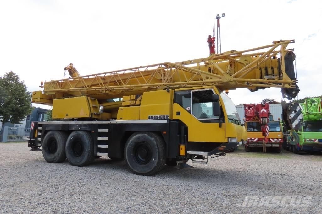 Liebherr LTM 1055-1 A/T 크레인