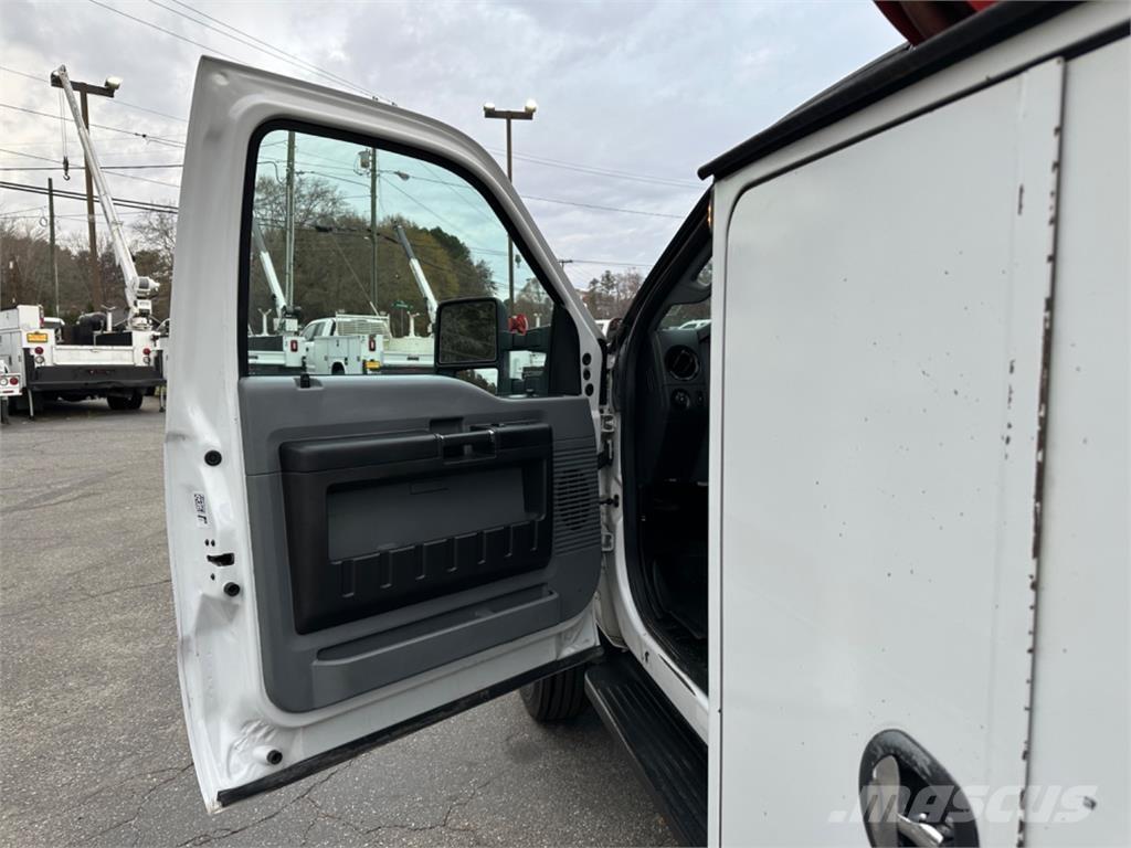 Ford F550 기타 트럭