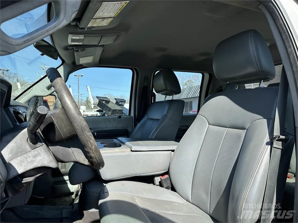 Ford F550 덤프 트럭