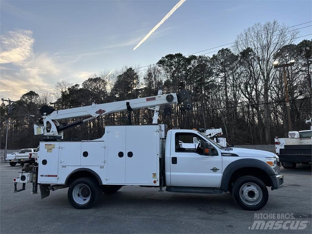 Ford F550 시립/다목적 차량