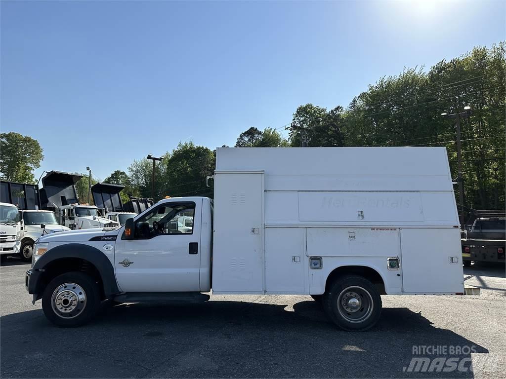 Ford F550 시립/다목적 차량