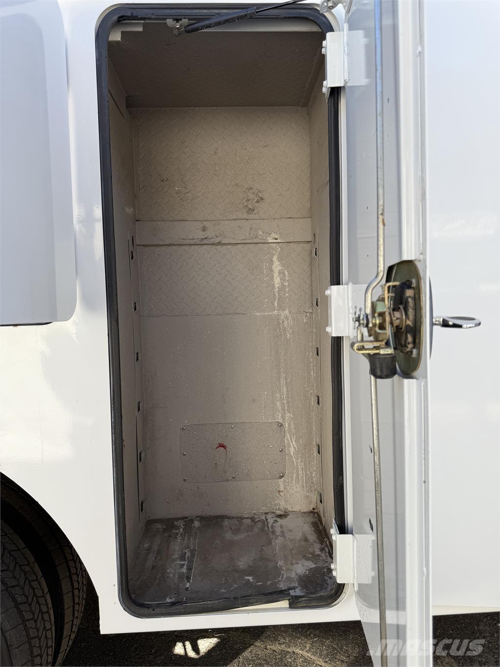 Ford F550 시립/다목적 차량