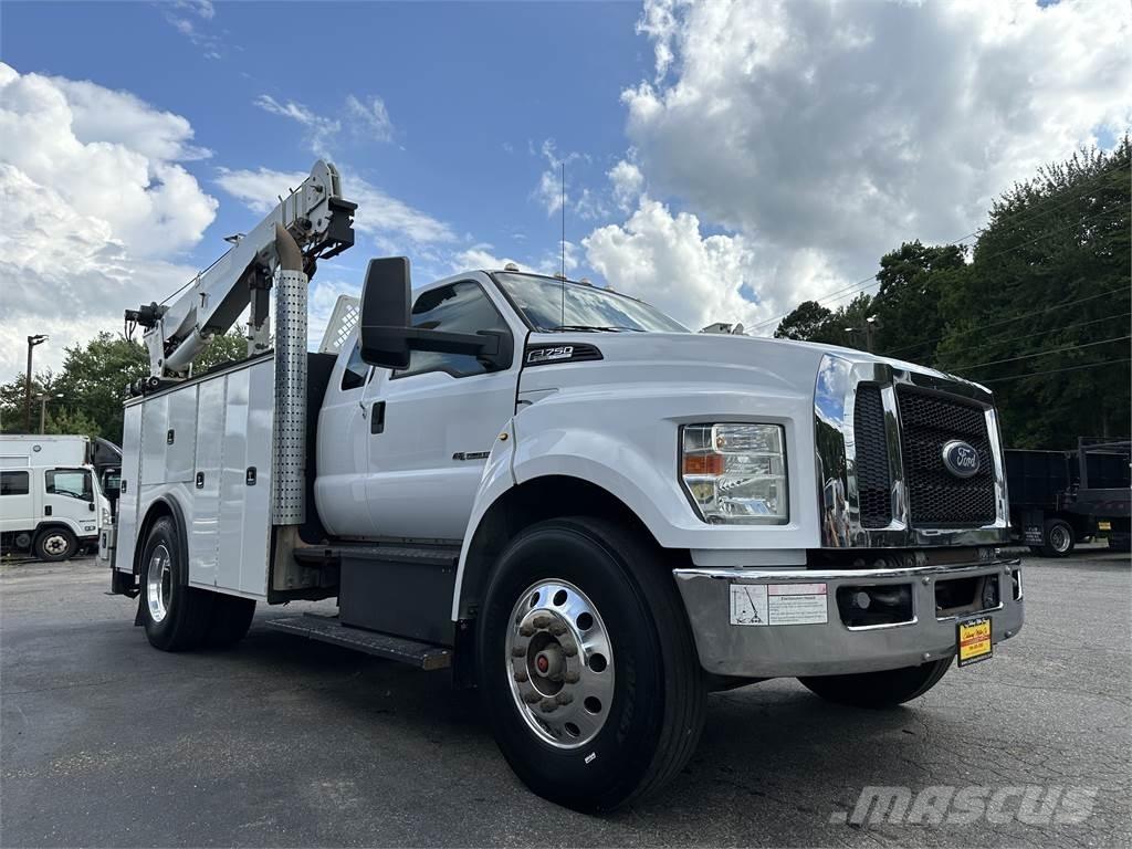 Ford F750 시립/다목적 차량