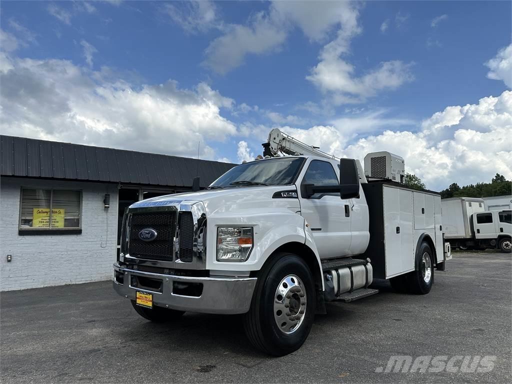 Ford F750 시립/다목적 차량