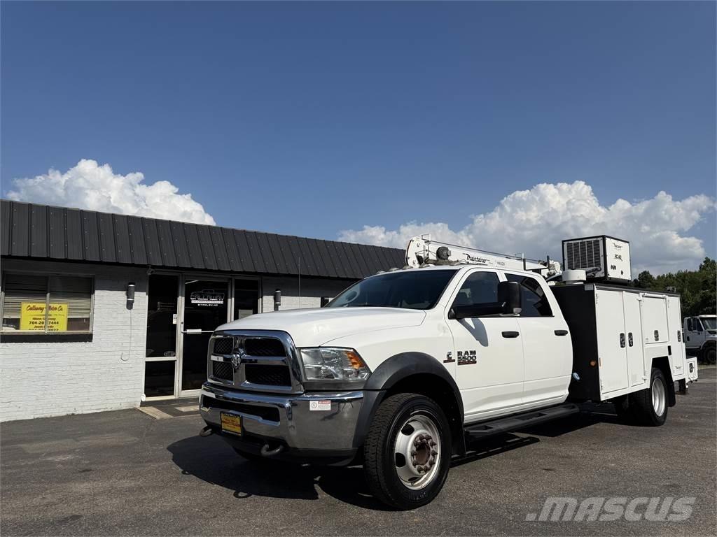 RAM 5500 시립/다목적 차량