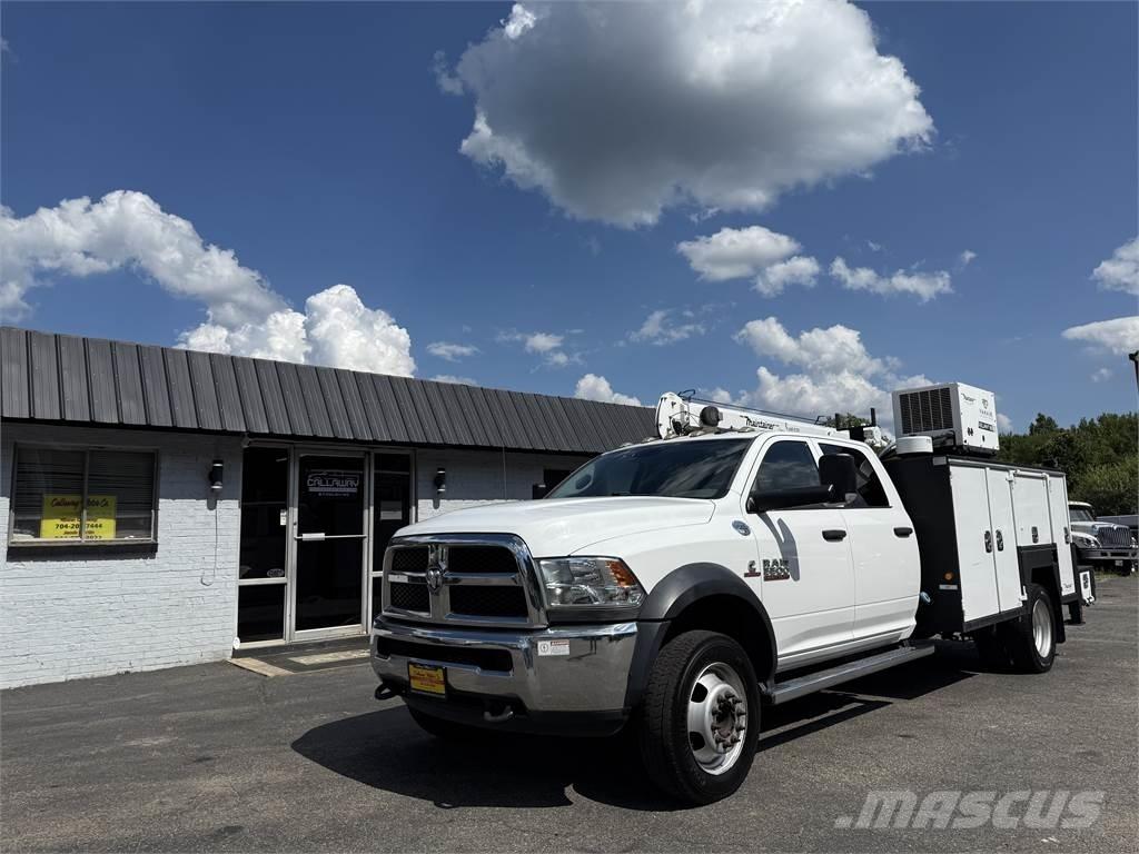 RAM 5500 시립/다목적 차량