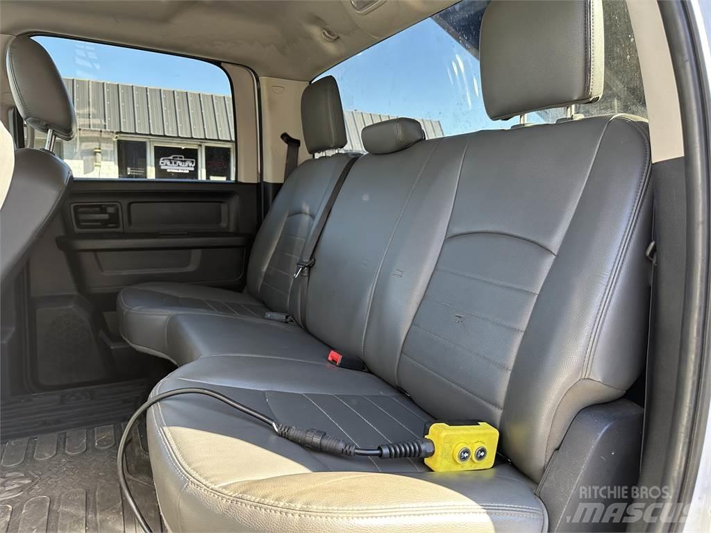 RAM 5500 덤프 트럭