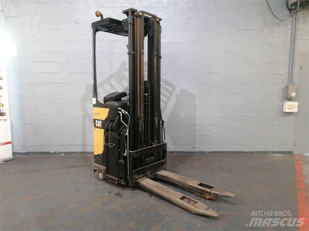 CAT NSR16N 보행식 리치 지게차