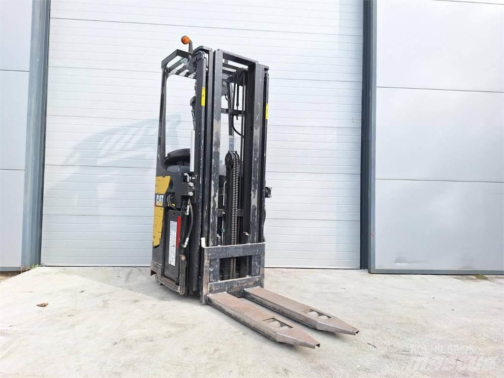 CAT NSR20N 보행식 리치 지게차