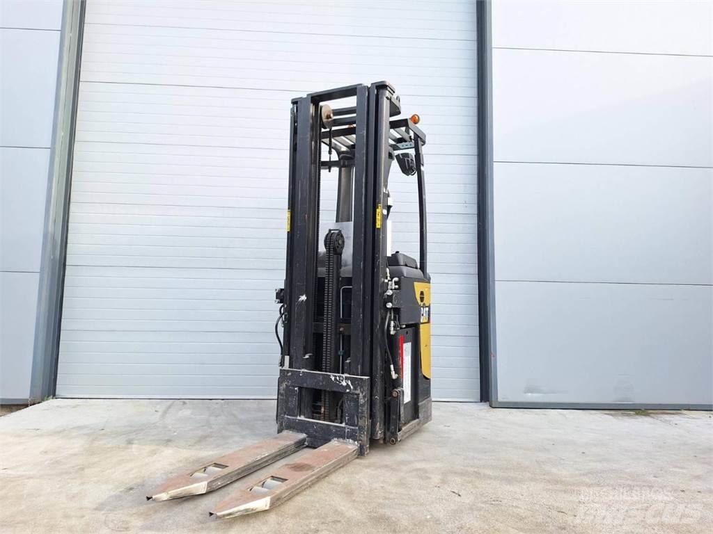 CAT NSR20N 보행식 리치 지게차