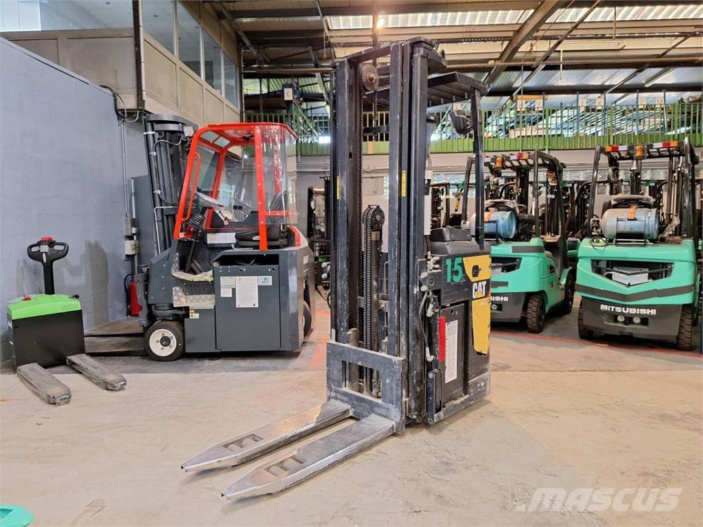 CAT NSR20N 보행식 리치 지게차