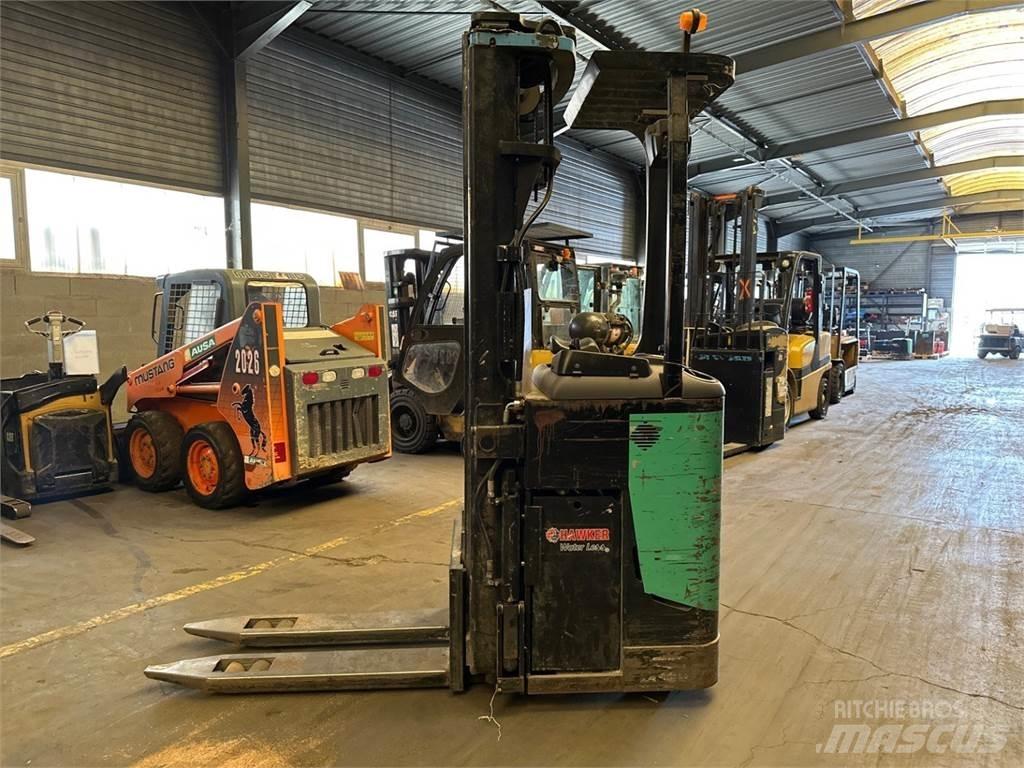 CAT NSR20N 보행식 리치 지게차
