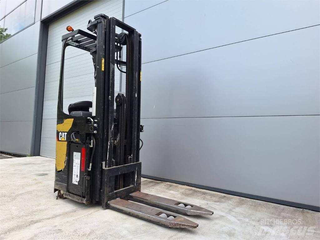 CAT NSR20N 보행식 리치 지게차