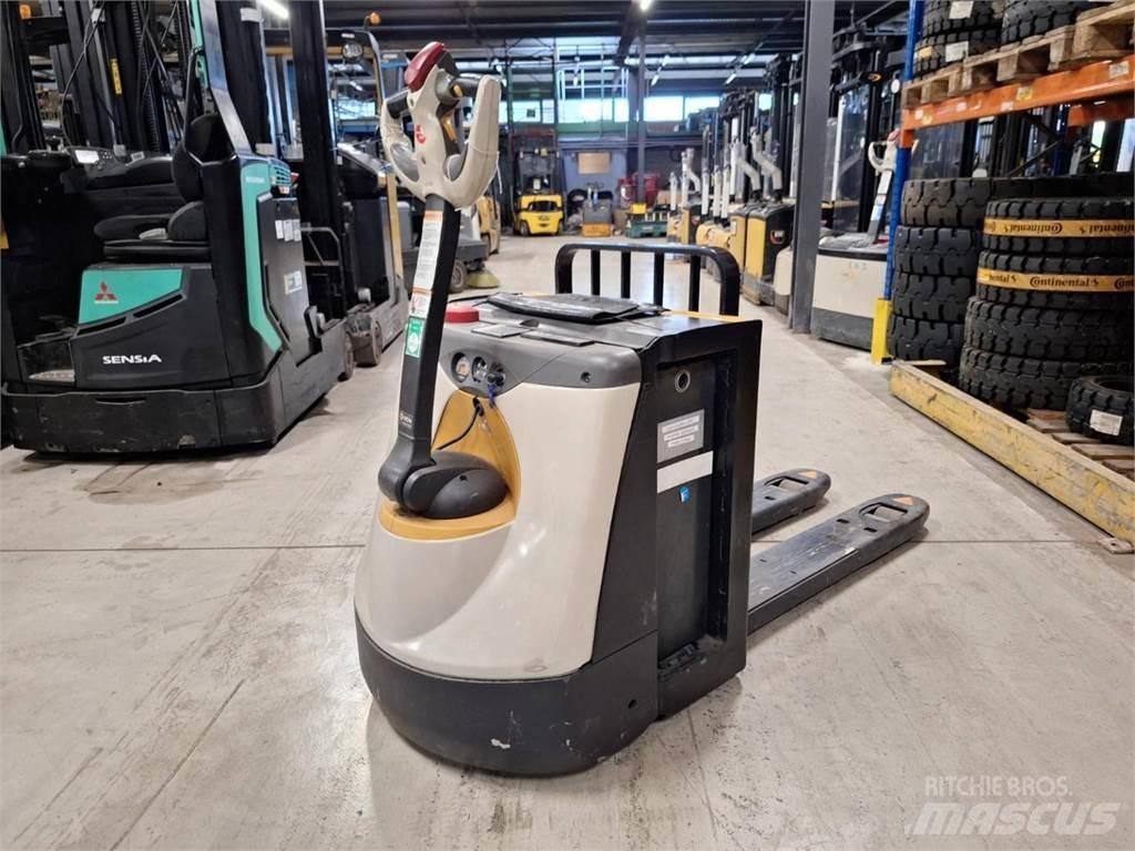 Crown WP3080 포크리프트