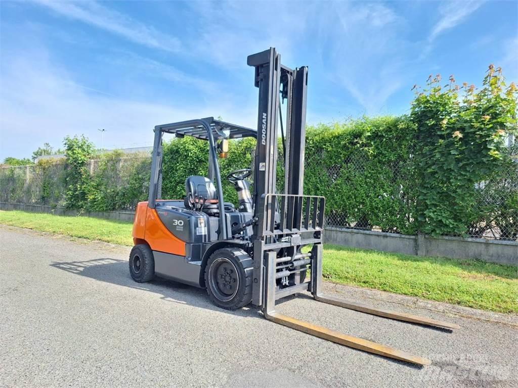 Doosan D30S 5 그 외 지게차