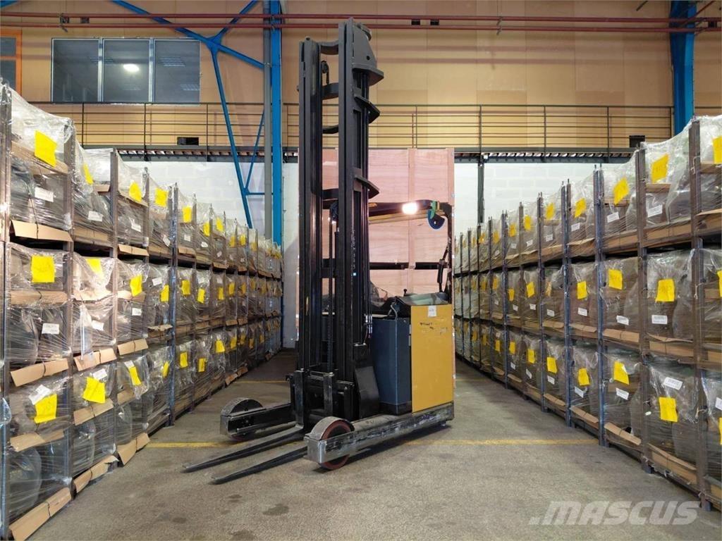 Hyster HYR2.0 리치 트럭