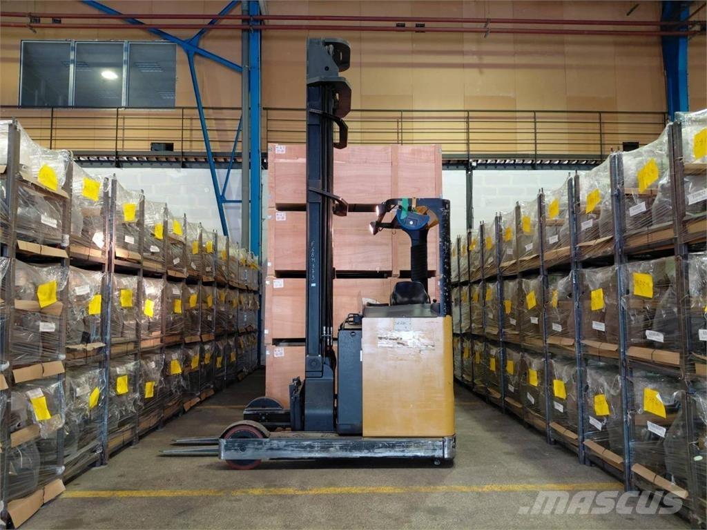 Hyster HYR2.0 리치 트럭