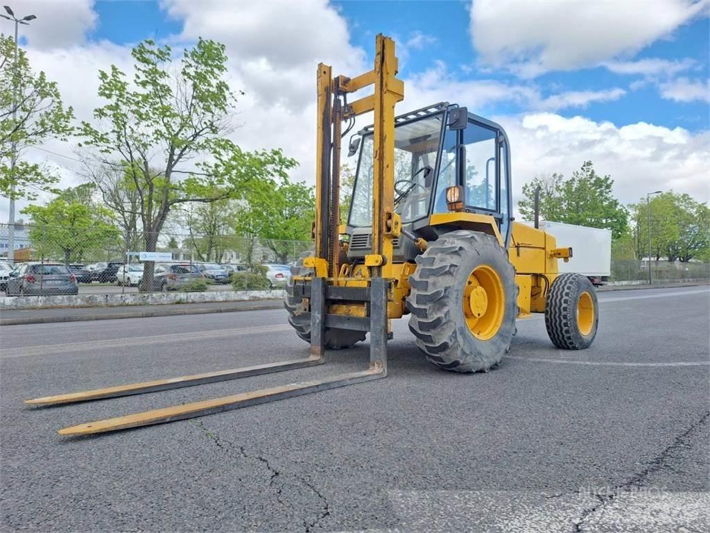 JCB 930-2 험지용 트럭