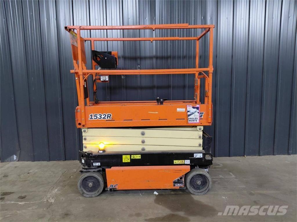 JLG 1532R 가위형 리프트