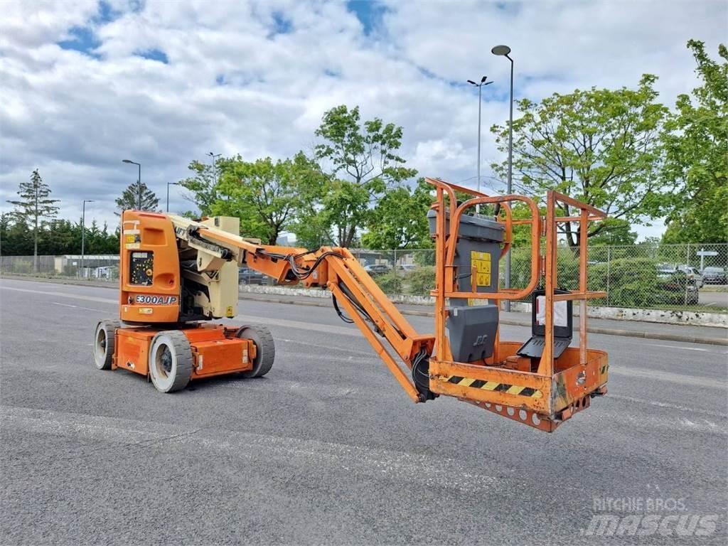 JLG E300AJP 기타 승강기와 플랫폼