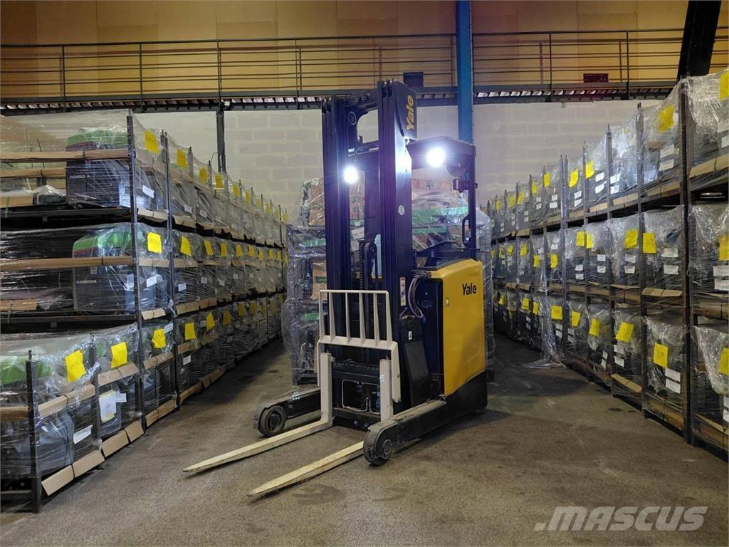 Yale MR10E 리치 트럭