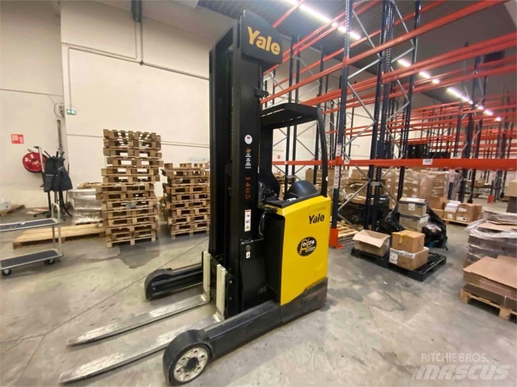 Yale MR14 리치 트럭